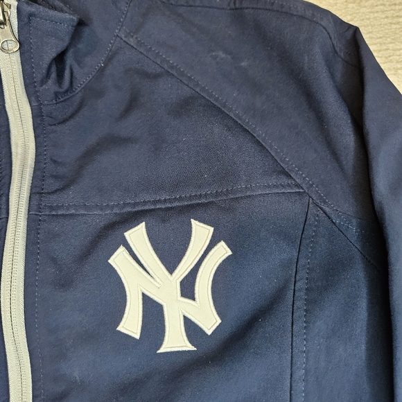 New York Yankees MLB SMALL Jacket Woman's Jacket Soft Shell Genuine - Picture 7 of 14